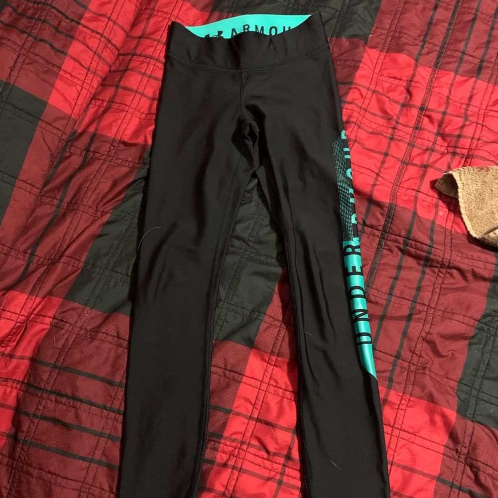 Almost brand new under armor leggings
